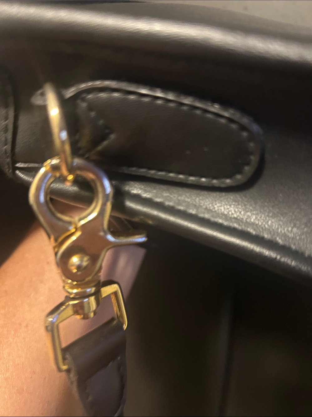 Black Leather Crossbody Bag with Gold Turn-Lock - Picture 6 of 6